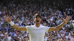 altText(Carlos Alcaraz en modo aplanadora: se consagró bicampeón de Wimbledon)}