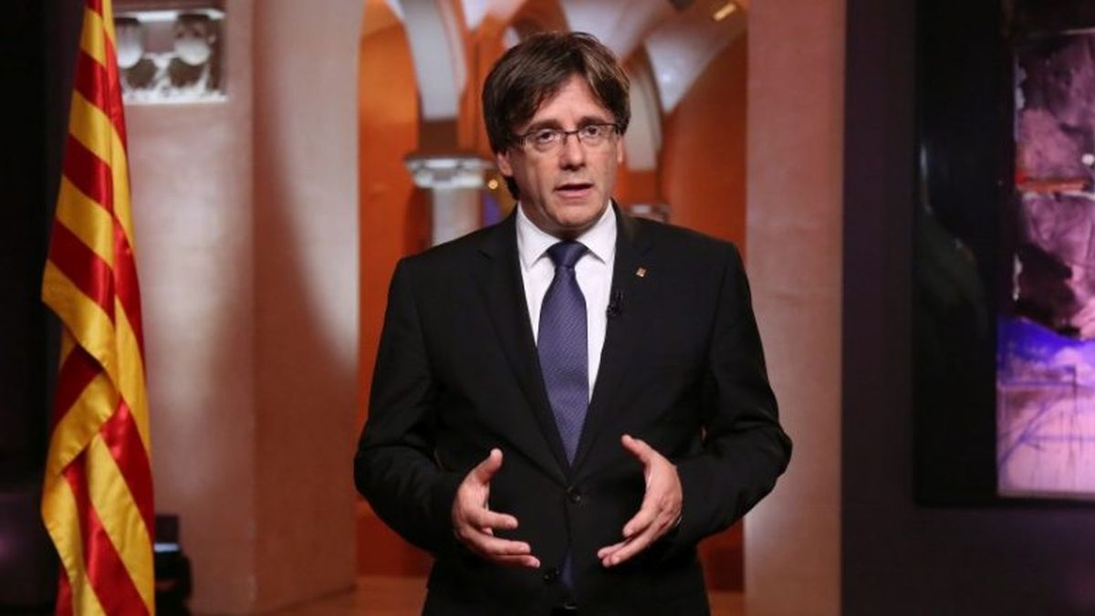 Fiscalía acusó de rebelión Carles Puigdemont, que pedirá asilo en Bélgica