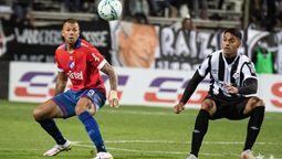 altText(Wanderers – Nacional un empate con sal y pimienta)}