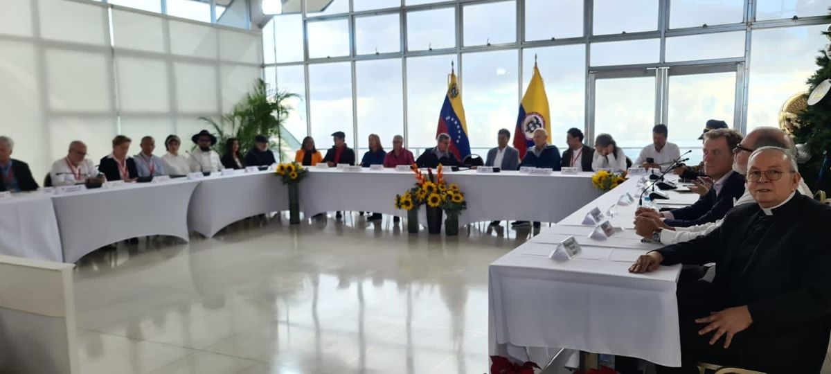 Así inició gobierno de Colombia las negociaciones con el ELN.