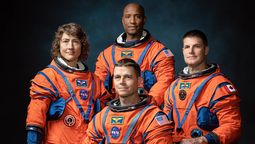 altText(La NASA dio los nombres de astronautas que viajarán a la Luna)}