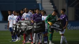 altText(Ex jugador de Nacional se expresó en contra de los mensajes por los desaparecidos)}