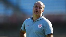 altText(El hombre del presidente)}