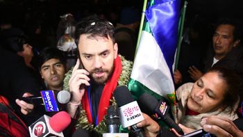 Exministro Eduardo del Castillo fue detenido en aeropuerto de Bolivia.