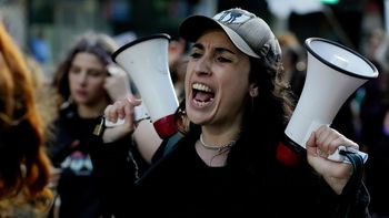 Organizaciones feministas marcharon contra la violencia de género