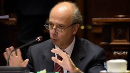 altText(García las tiene muy difíciles en Defensa)}