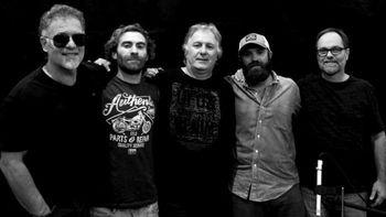 Los Casal festejan 20 años de música