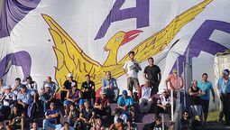 altText(Fénix se hizo fuerte en terreno ajeno y venció a Defensor)}