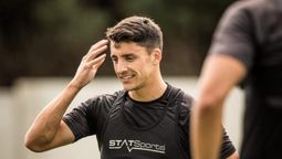 altText(Peñarol enfrenta a Colo Colo con Piquerez de titular y Urretavizcaya en el banco)}