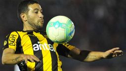 altText(Peñarol entrena con todos los jugadores)}