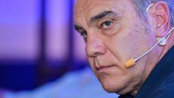 altText(Doblete noticioso: Lasarte cantó la justa y Nicolás López le puso la firma al contrato)}