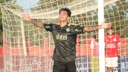 altText(Peñarol fue orden y progreso para ganarle a Rentistas)}