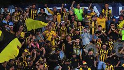 altText(Peñarol baja los precios para el Clausura)}