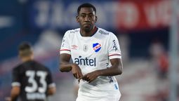 altText(Nacional en alerta ante el rumor del interés de Peñarol por Carneiro)}
