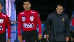 altText(Identificaron a la persona que dio la orden de suspender el partido entre Peñarol vs Torque)}