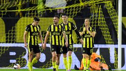 altText(Peñarol y Juventud empataron 2 a 2 en el Campeón del Siglo)}
