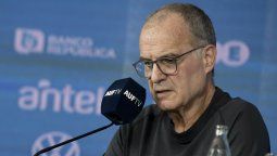 altText(Bielsa hace 10 cambios para enfrentar a Cuba)}