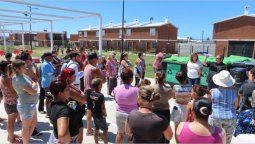 altText(Más contenedores domiciliarios: se suman 700 familias al nuevo sistema de recolección)}