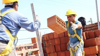 Mercado laboral: crece el salario real y el empleo en 2025