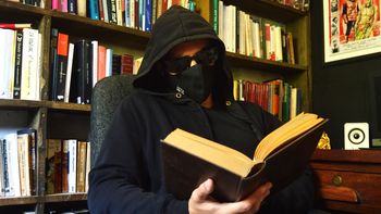 Señor Z: «La farándula mediática en Uruguay es la política»
