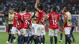 altText(Wilstermann sería Bolivia 2 y jugaría en el grupo de Peñarol, pero hay un fallo pendiente)}