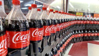 Coca-Cola anunció retiro masivo de productos en Europa: ¿a qué se debe?