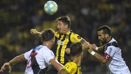 altText(Empate entre Peñarol y Danubio mal aspectado)}