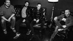 altText(Cossi sigue presentando su disco “Cinemascope”)}