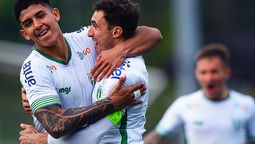 altText(La Luz vapuleó a Cerrito en el inicio de la fecha 4 de la fase regular)}