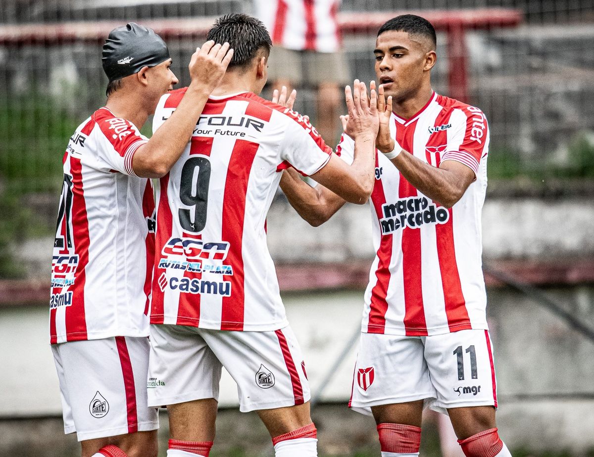 River Plate volvió a puro gol.