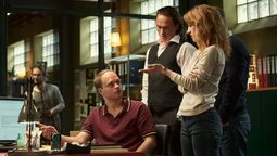 altText(¿Qué tan real es la serie sobre Spotify que está en Netflix?)}