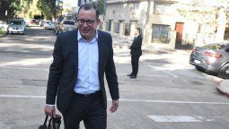 altText(Perrone contra su propio partido: 