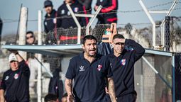 altText(Choque de líderes en la Primera Amateur)}