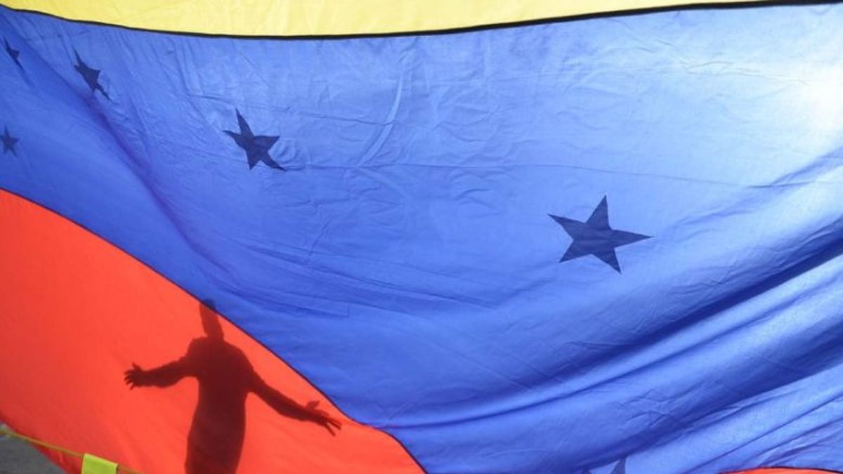 Venezuela avanza en restablecer sus lazos con la vecina Colombia.