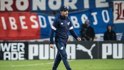 altText(Nacional visita a Boston River en partido decisivo para la continuidad de Recoba)}