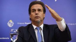 altText(Lacalle adelantó posible pasaporte sanitario para espectáculos)}