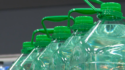 altText(Asociación de supermercados indicó que no faltará agua embotellada)}