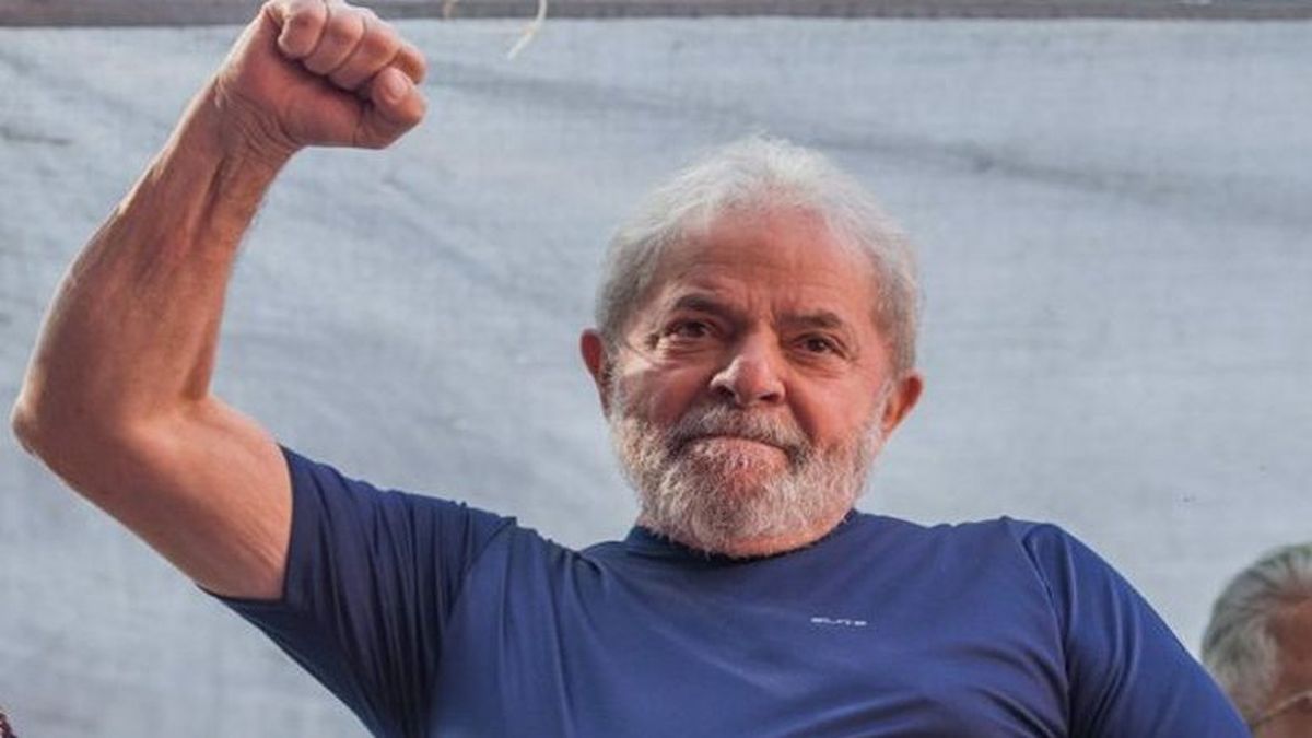 Usuarios de Internet en Brasil promueven campaña Lula presidente 2022