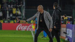 altText(Baja de último momento obliga a variantes en Peñarol)}