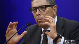 altText(El FA negocia con Pedro Bordaberry el levantamiento del secreto bancario)}