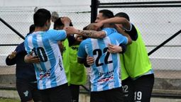 altText(Ganaron Cerro y River, Juventud empató de atrás a Fénix)}
