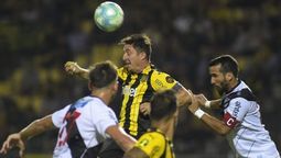 altText(Se suspende Danubio – Peñarol porque el franjeado tiene cinco casos de Covid-19)}