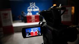 altText(Pit-Cnt le pone un freno a la reforma jubilatoria de Lacalle)}