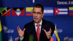 altText(Gobierno venezolano da 72 horas al personal diplomático estadounidense para abandonar el territorio)}