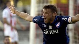 altText(Bergessio contra el mundo)}