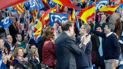 altText(Mayoría de españoles apoya al conservador PP, según encuesta)}