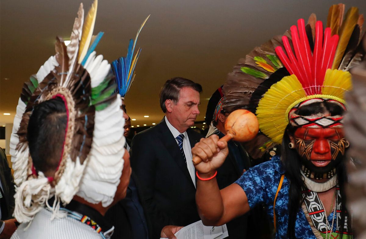 Se viraliza video donde Jair Bolsonaro afirma que estuvo a punto de comer carne humana indígena.