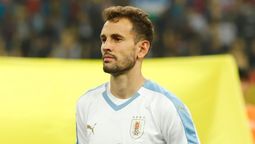 altText(Stuani debe declarar en España por arreglo de partidos y no juega los amistosos)}