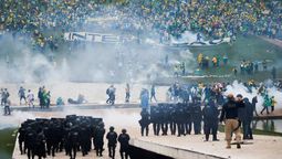 altText(Pit-Cnt expresó solidaridad con los trabajadores de Brasil)}