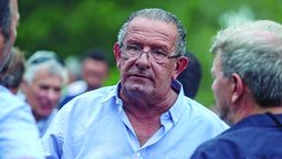 altText(¡Basta de ingresos a dedo!)}